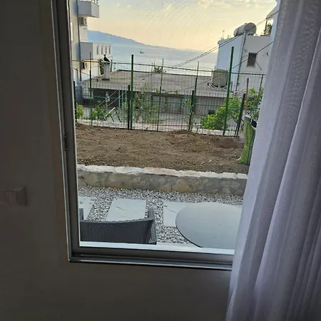 Joniperju Lägenhet Sarandë